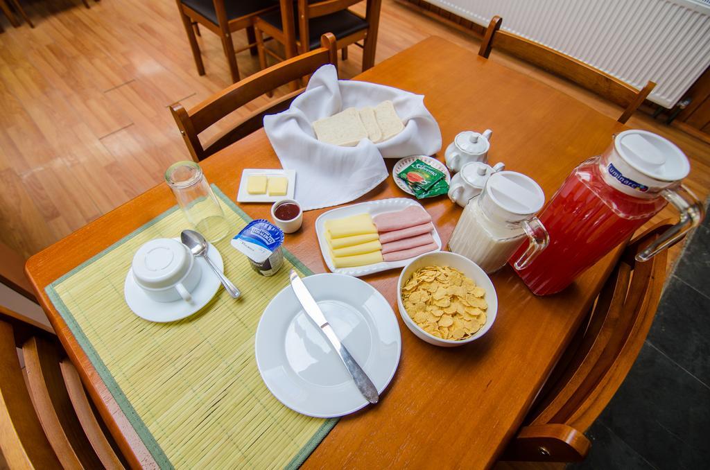 Smile Patagonia (Adults Only) Hotel Пуерто Наталес Екстериор снимка