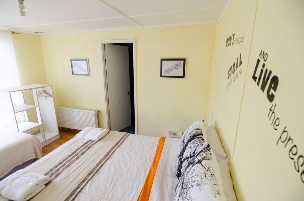 Smile Patagonia (Adults Only) Hotel Пуерто Наталес Екстериор снимка