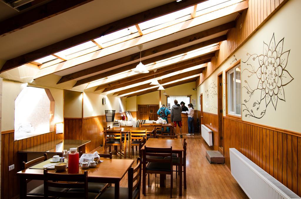 Smile Patagonia (Adults Only) Hotel Пуерто Наталес Екстериор снимка