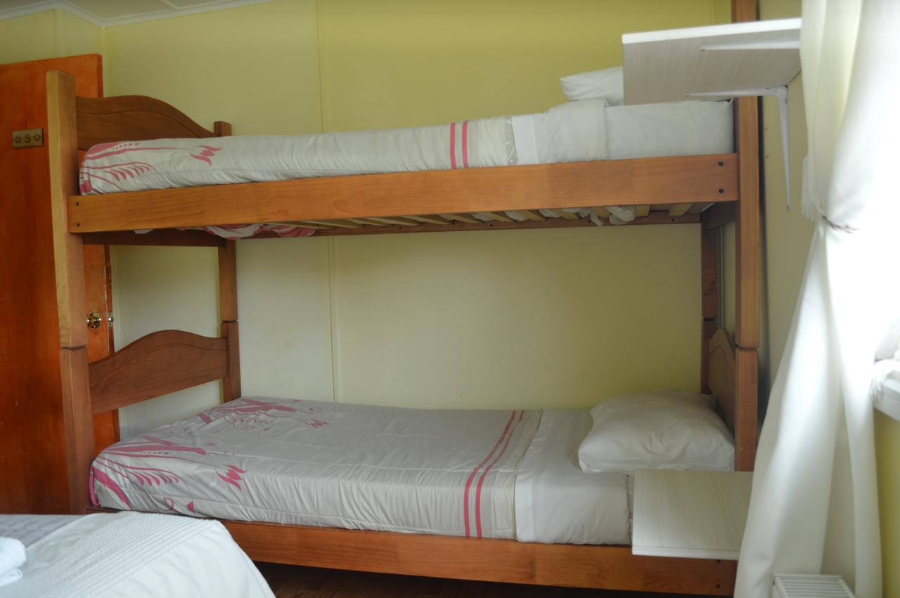 Smile Patagonia (Adults Only) Hotel Пуерто Наталес Екстериор снимка